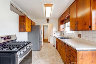 22125 Garston Ave in Carson, CA - Building Photo - Building Photo