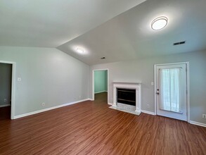 4112 Pin Oak Dr in Durham, NC - Building Photo - Building Photo
