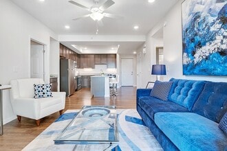 Cape at Savona Point in Cape Coral, FL - Foto de edificio - Building Photo