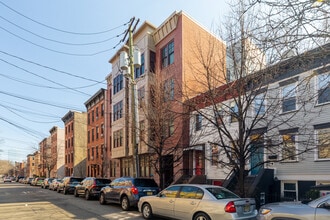 Esperta in Jersey City, NJ - Foto de edificio - Building Photo