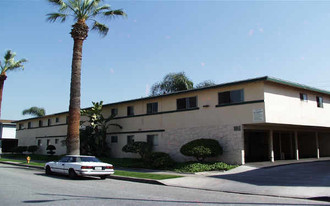 Courtyard Apartments