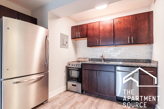 property at 445 W Wellington Ave