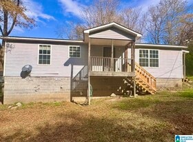 132 Lola St in Springville, AL - Building Photo