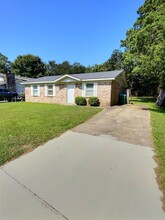 211 Barbara Cir in Ocean Springs, MS - Building Photo - Building Photo