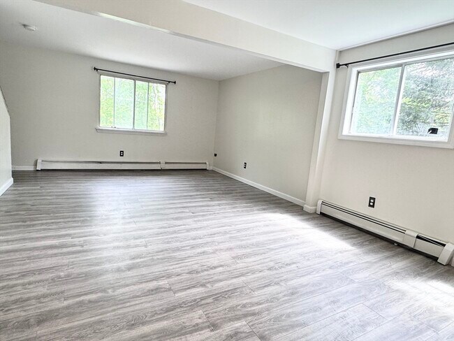 174-174 Sanborn St in Fitchburg, MA - Building Photo - Building Photo