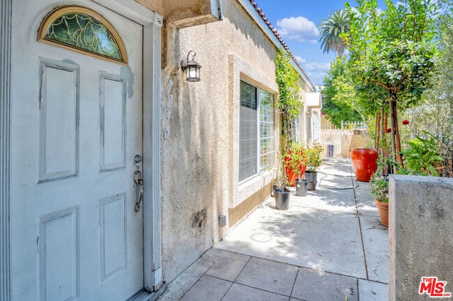 property at 7275 Fountain Ave