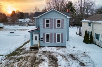 1702 Lake St in Lake City, PA - Building Photo - Building Photo