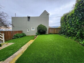 299 Rhine St in Daly City, CA - Building Photo - Building Photo