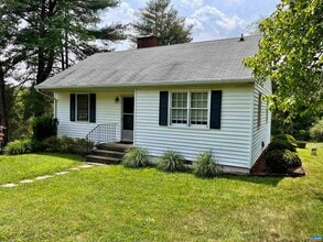 800 Owensville Rd in Charlottesville, VA - Building Photo - Building Photo