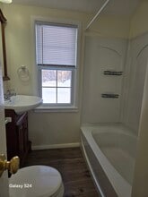 94 Cortland Cir in West Hartford, CT - Foto de edificio - Building Photo