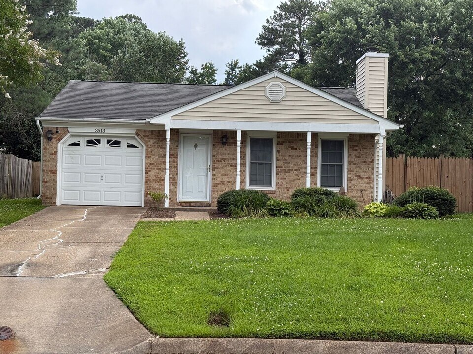 3643 Coleridge Ct in Virginia Beach, VA - Building Photo