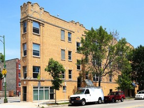 2038 W. Touhy Ave. in Chicago, IL - Building Photo - Building Photo