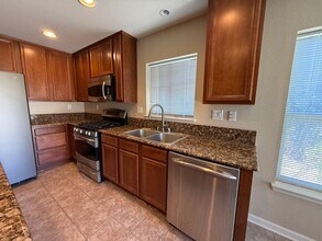 8907 Grisom Way in Reno, NV - Building Photo - Building Photo