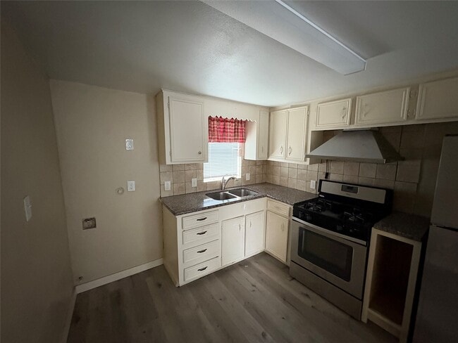 property at 10019 Porto Rico Rd