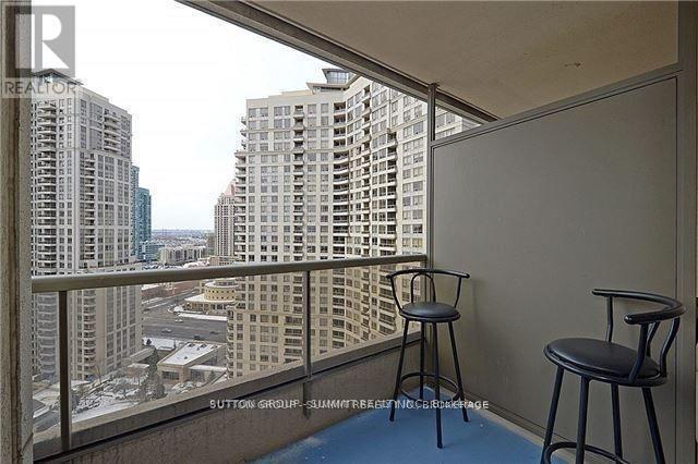 3880 Duke of York Blvd in Mississauga, ON - Building Photo - Building Photo