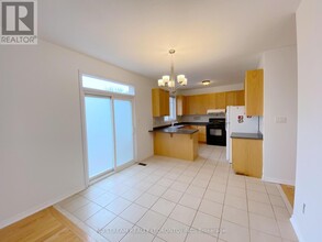 25 Nichols Blvd in Markham, ON - Building Photo - Building Photo