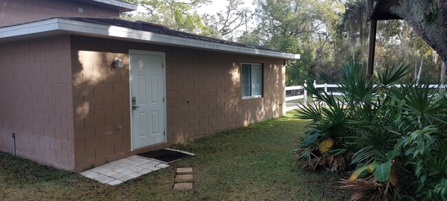 1755 Curryville Rd in Chuluota, FL - Foto de edificio - Building Photo