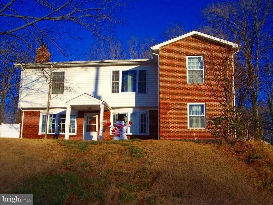 7213 Adelphi Rd in Hyattsville, MD - Building Photo