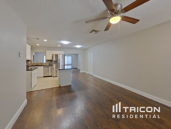8980 109th Terrace in Seminole, FL - Building Photo - Building Photo