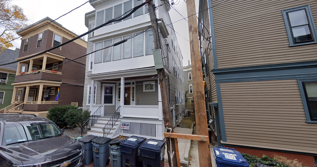 20 Marie Ave, Unit 1 in Cambridge, MA - Building Photo - Building Photo