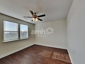 123 Marin Dr in Hendersonville, TN - Foto de edificio - Building Photo