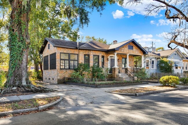 805 E 32nd St in Savannah, GA - Building Photo - Building Photo