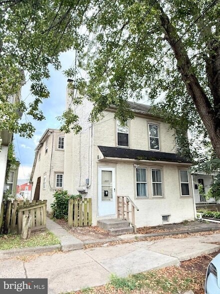 property at 328 South St