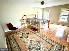 9420 Lakeside Dr in Vienna, VA - Building Photo - Building Photo