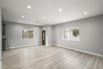 8227 Ben Ave in Los Angeles, CA - Building Photo - Building Photo