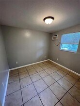 908 Beverly Ave NW in Largo, FL - Building Photo - Building Photo