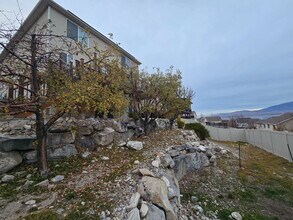 3548 Sharp Shinned Trail in Saratoga Springs, UT - Building Photo - Building Photo