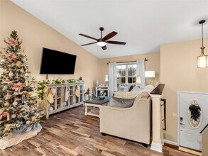 120 Katie Lynn Ct in Wentzville, MO - Building Photo - Building Photo