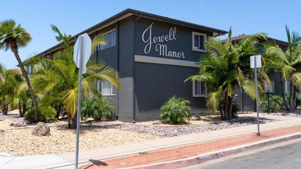 4716 Jewell St in San Diego, CA - Building Photo