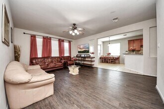 21702 Crest Peak Way in Katy, TX - Foto de edificio - Building Photo