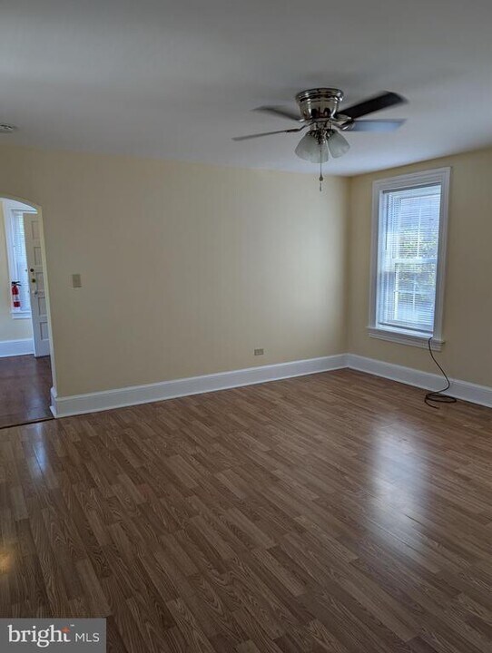 547 Lincoln Ave in Pottstown, PA - Building Photo