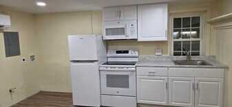 335 N Main St, Unit 4 in Telford, PA - Building Photo