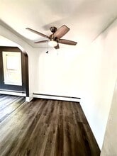 1 1/2 Center St in Ellenville, NY - Building Photo - Building Photo