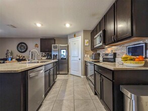 4128 Silver Strand Trl in Palmetto, FL - Foto de edificio - Building Photo