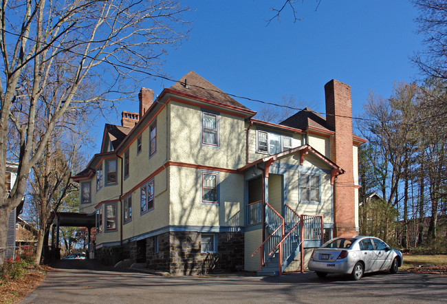 108 Montford Ave in Asheville, NC - Building Photo - Building Photo