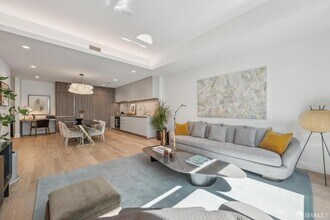 1 Bristol Ct, Unit 211 in San Francisco, CA - Building Photo - Building Photo