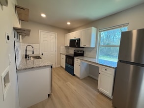 606 Hardy Ave SW in Rome, GA - Foto de edificio - Building Photo