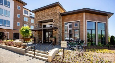 6408 Providence Farm Ln in Charlotte, NC - Foto de edificio - Building Photo