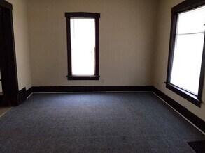 1134 Williston Ave in Waterloo, IA - Building Photo - Building Photo