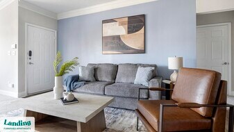 100 Crossing Blvd in Mcdonough, GA - Building Photo