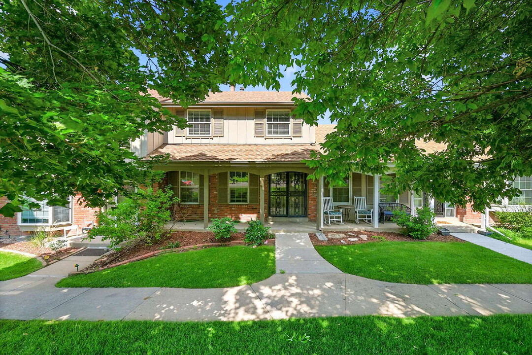 2617 E Fremont Pl in Centennial, CO - Building Photo