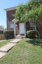 639 Miles Rd in Nicholasville, KY - Building Photo