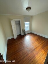 10 Washington Pl-Unit -301 in Troy, NY - Foto de edificio - Building Photo