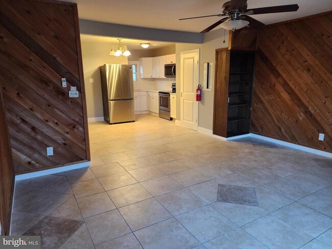 459 Via Cascata Dr in Clementon, NJ - Building Photo - Building Photo