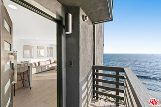 20466 PACIFIC COAST Hwy in Malibu, CA - Building Photo - Building Photo