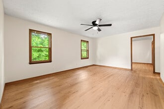 105 McWhirter Pl in Canton, GA - Building Photo - Building Photo